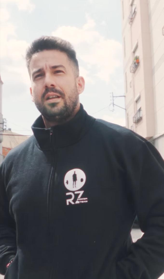 Chándal completo para sesiones de entrenamiento y competición